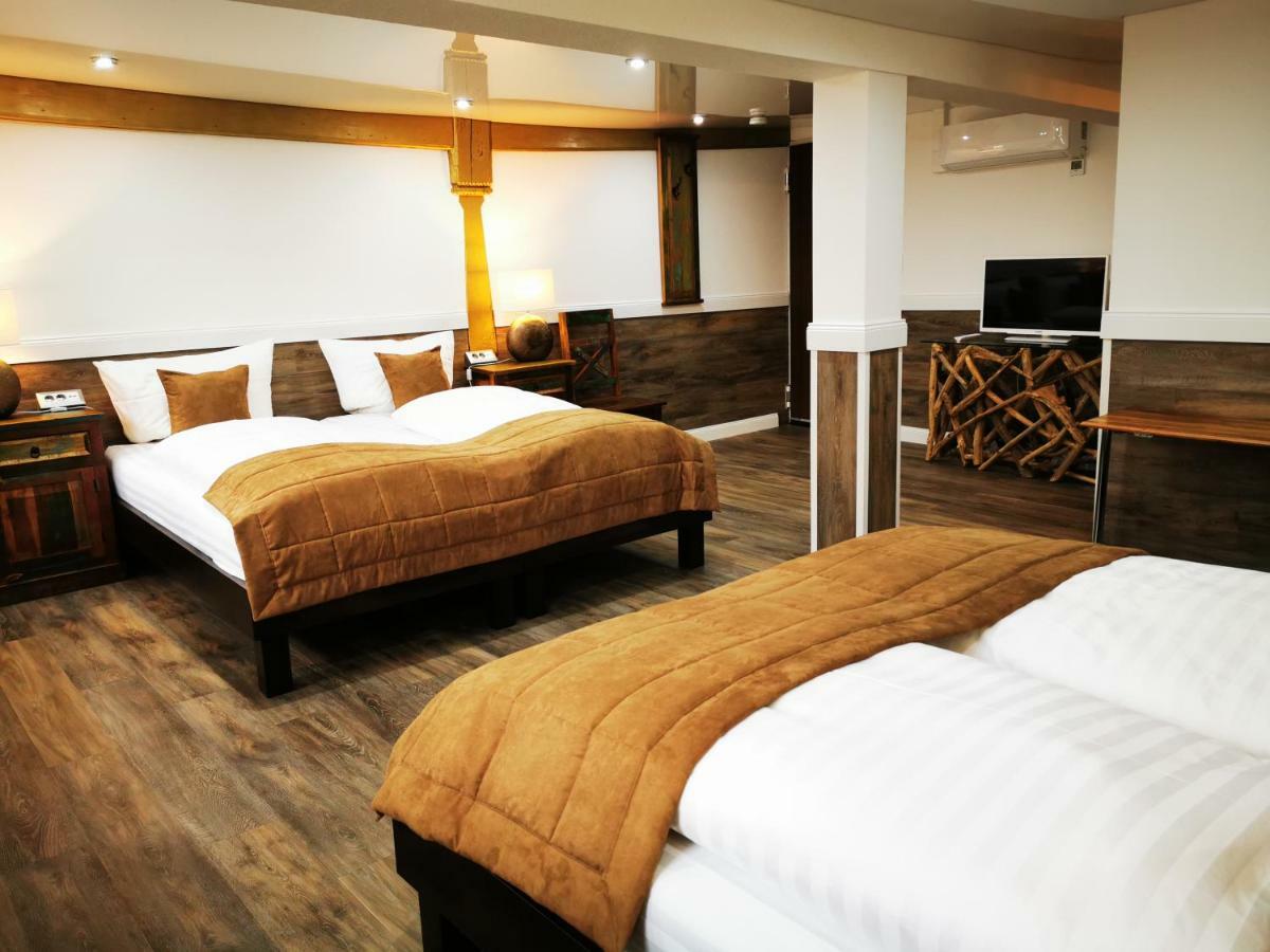 Risa Hotels - Landgasthaus Zum Kreuz Gaggenau Eksteriør bilde